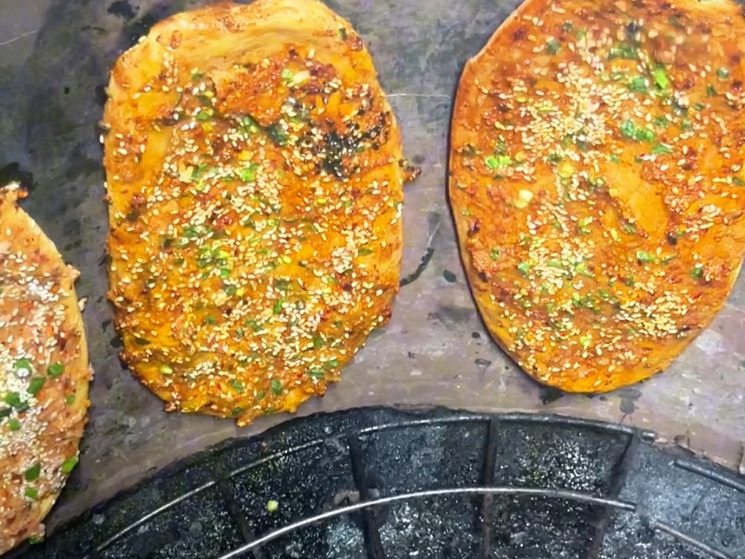 打烧饼一年能挣多少钱?从揉面到摆摊,手把手教你算清“烟火账”(图2) 打烧饼一年能挣多少钱?从揉面到摆摊,手把手教你算清“烟火账”(图2)