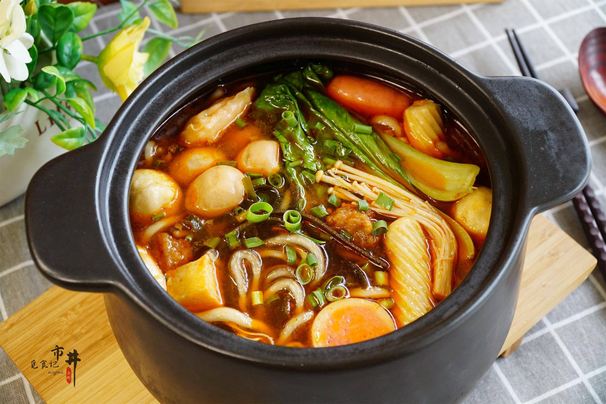 砂锅菜小吃培训值得学吗?一锅出餐快味道足,小成本创业的新方向!(图2) 砂锅菜小吃培训值得学吗?一锅出餐快味道足,小成本创业的新方向!(图2)