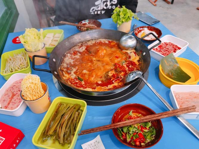 地摊火锅培训技术不好找?核心做法讲明白,让你少走弯路!(图2) 地摊火锅培训技术不好找?核心做法讲明白,让你少走弯路!(图2)