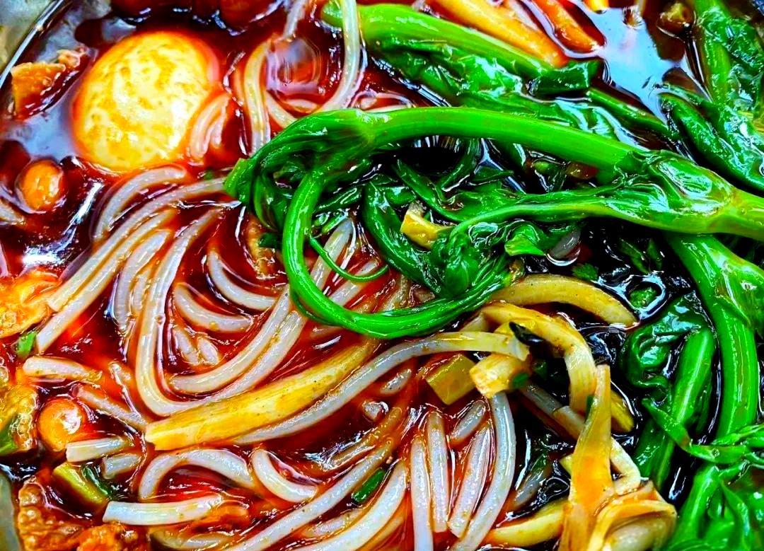 想学做螺蛳粉在哪里学?配方技巧与学习方式一次讲清楚!(图2) 想学做螺蛳粉在哪里学?配方技巧与学习方式一次讲清楚!(图2)