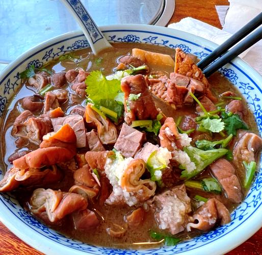 北京卤煮正宗详细做法怎么学?原料处理火候调味细节一次讲清(图3) 北京卤煮正宗详细做法怎么学?原料处理火候调味细节一次讲清(图3)