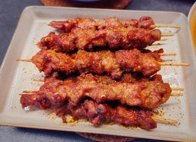 炸肉串的做法怎么学?腌制调味到出锅细节讲清,新手也能少走弯路(图2) 炸肉串的做法怎么学?腌制调味到出锅细节讲清,新手也能少走弯路(图2)