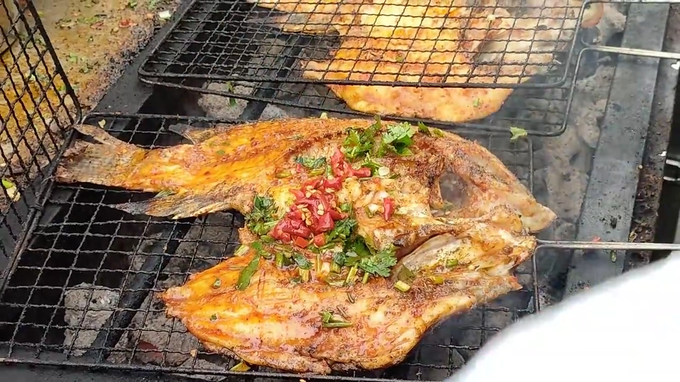 地摊烤鱼培训靠谱吗?摆摊烤鱼怎么学?零基础能不能做?(图3) 地摊烤鱼培训靠谱吗?摆摊烤鱼怎么学?零基础能不能做?(图3)