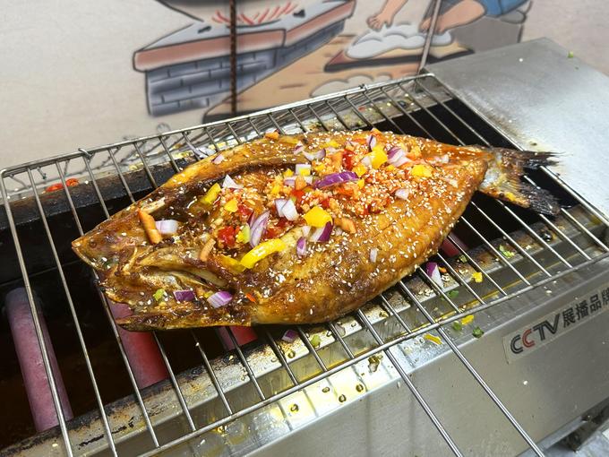 学做烤鱼技术培训怎么选?哪里靠谱?零基础能不能学会?(图2) 学做烤鱼技术培训怎么选?哪里靠谱?零基础能不能学会?(图2)