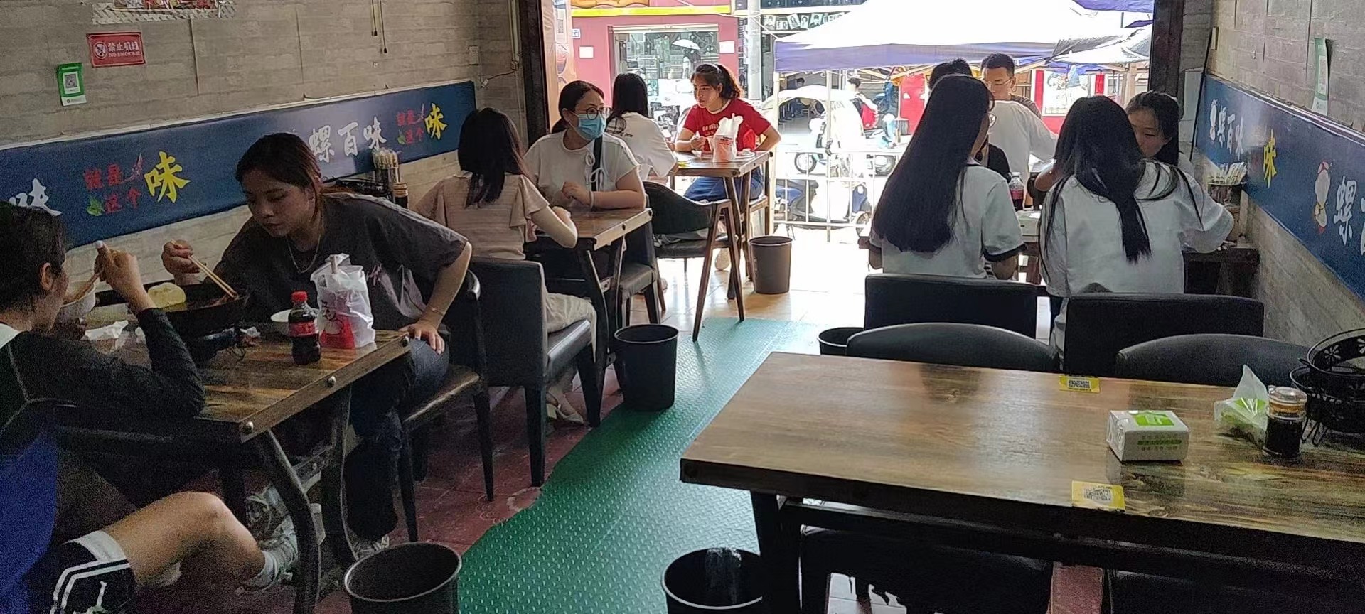 小地锅+大盘鸡落地成功！日营收增千元(图1)