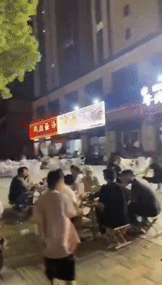 打边炉落地成功！为烧烤店加项，日营收超6000元(图1)