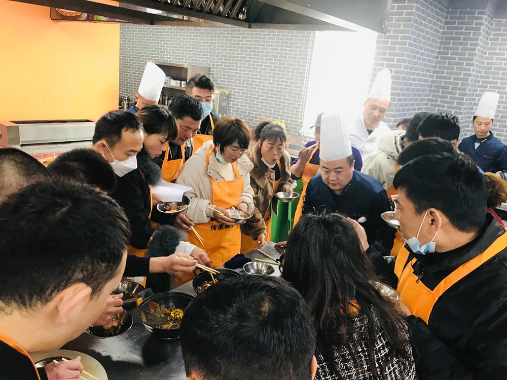 厨仟艺餐饮培训学校咋样？