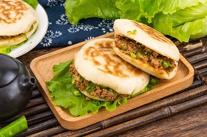 传承味蕾的艺术，厨仟艺腊汁肉夹馍培训塑造烹饪高手(图1)