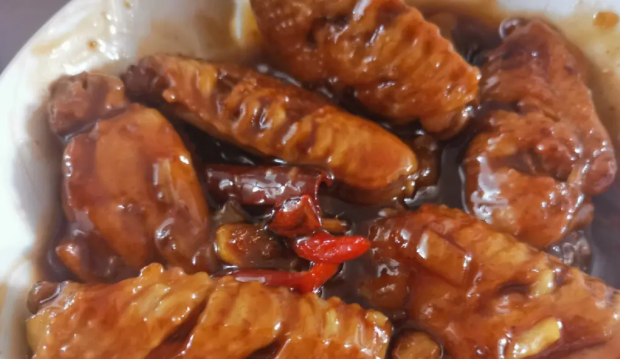 可乐鸡翅怎么做？可乐鸡翅的制作方法详解(图1)