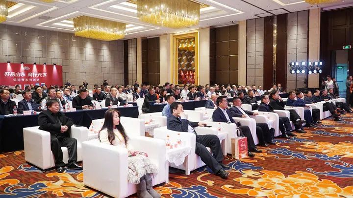 厨仟艺荣获山东省第七届团餐产业大会名优小吃展最具人气奖。(图2)