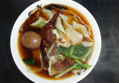 学牛肉板面学费8000贵吗？