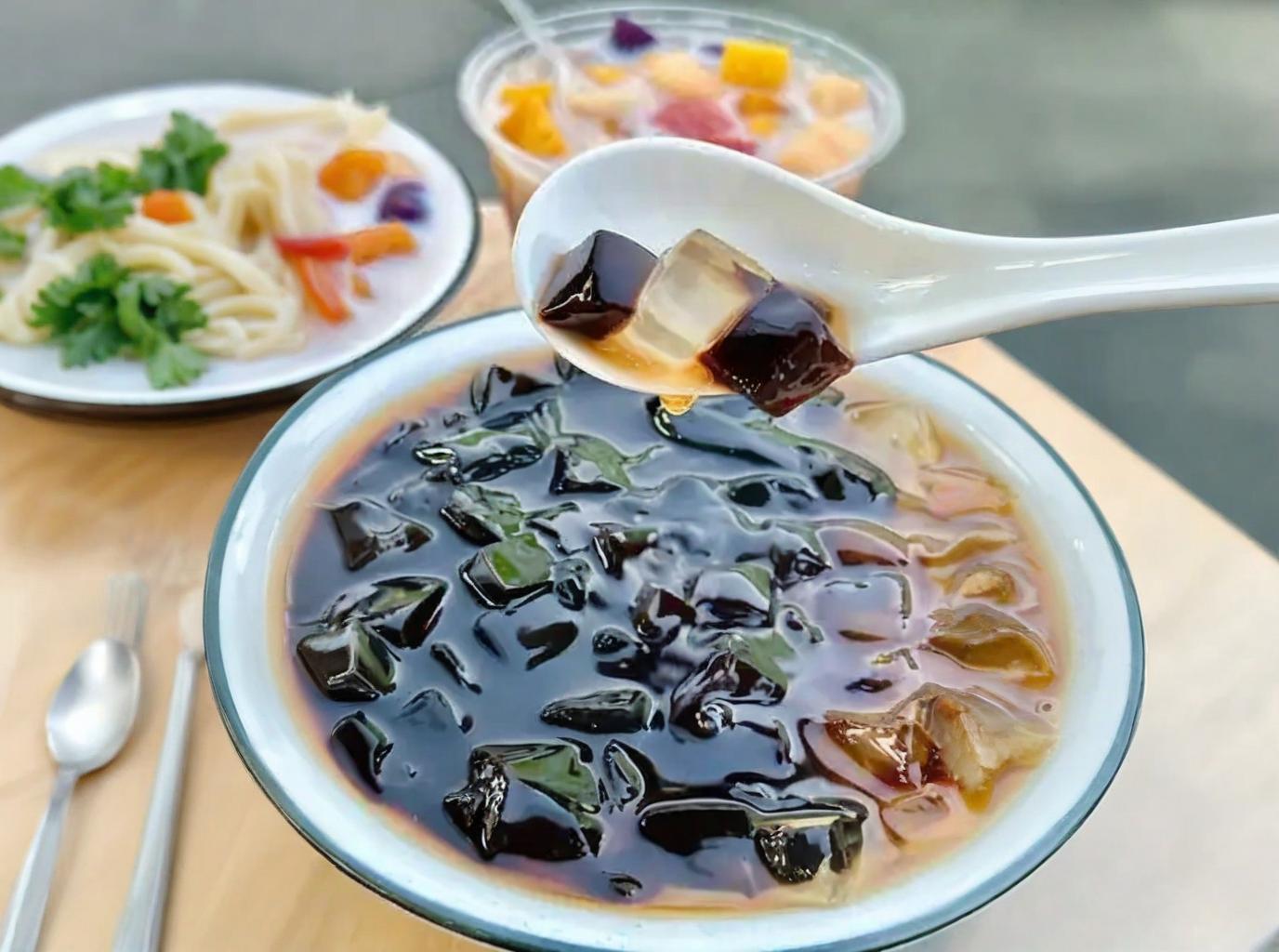 糖水店的利润有多大？成本低门槛小，人人能开！(图2)