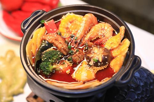 麻辣烫去哪学正宗？揭秘麻辣烫技术的“独门秘籍”，选对学习途径才能抢占市场！(图2)