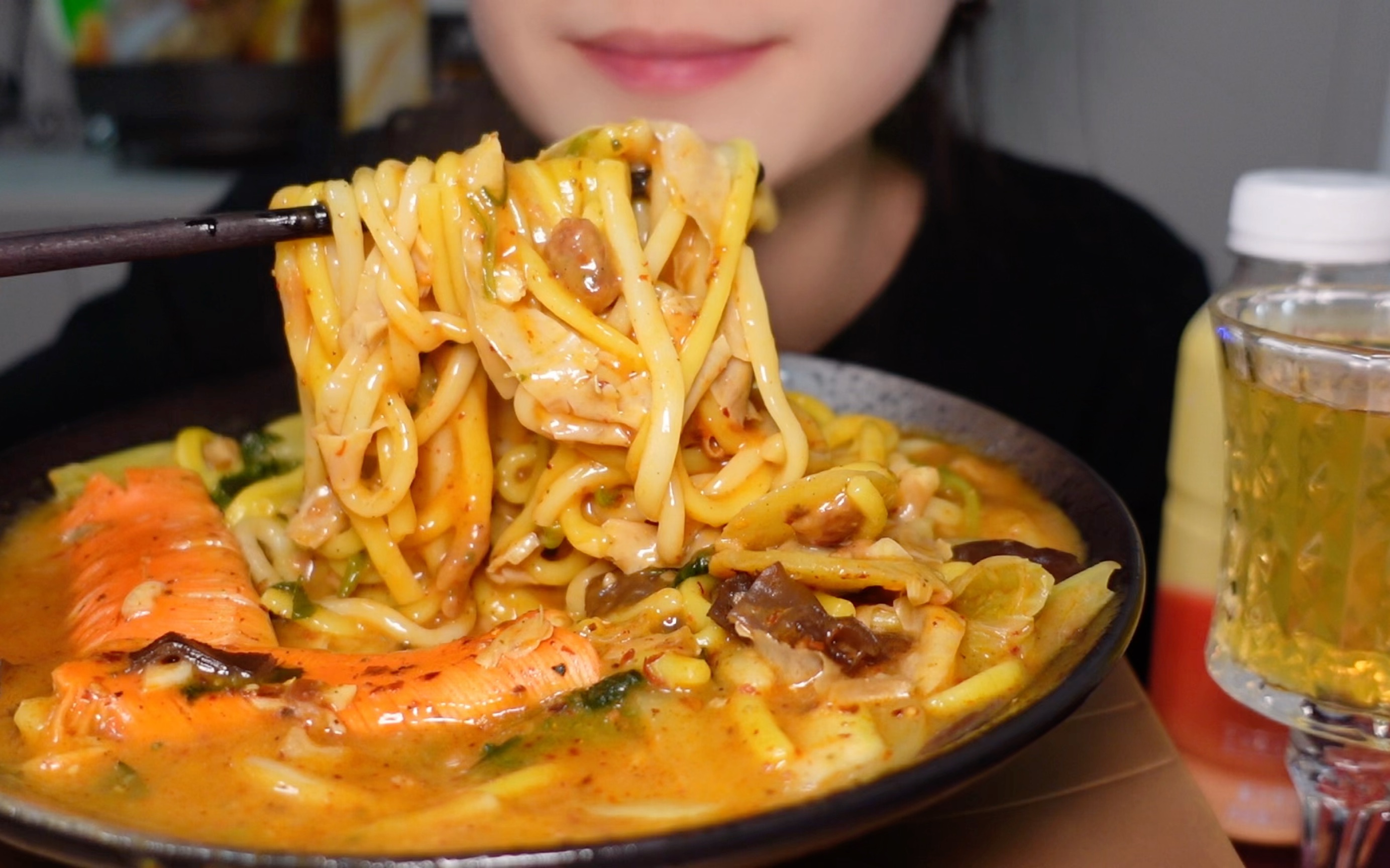 新手开麻辣烫店：一份不踩坑的“保姆级”指南，让你轻松月入过万！(图2)