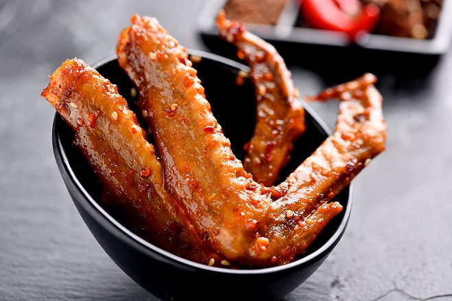 鸭翅做法全解析：从选料到卤制，手把手教你做出香嫩入味的“啃魂鸭翅”(图3)