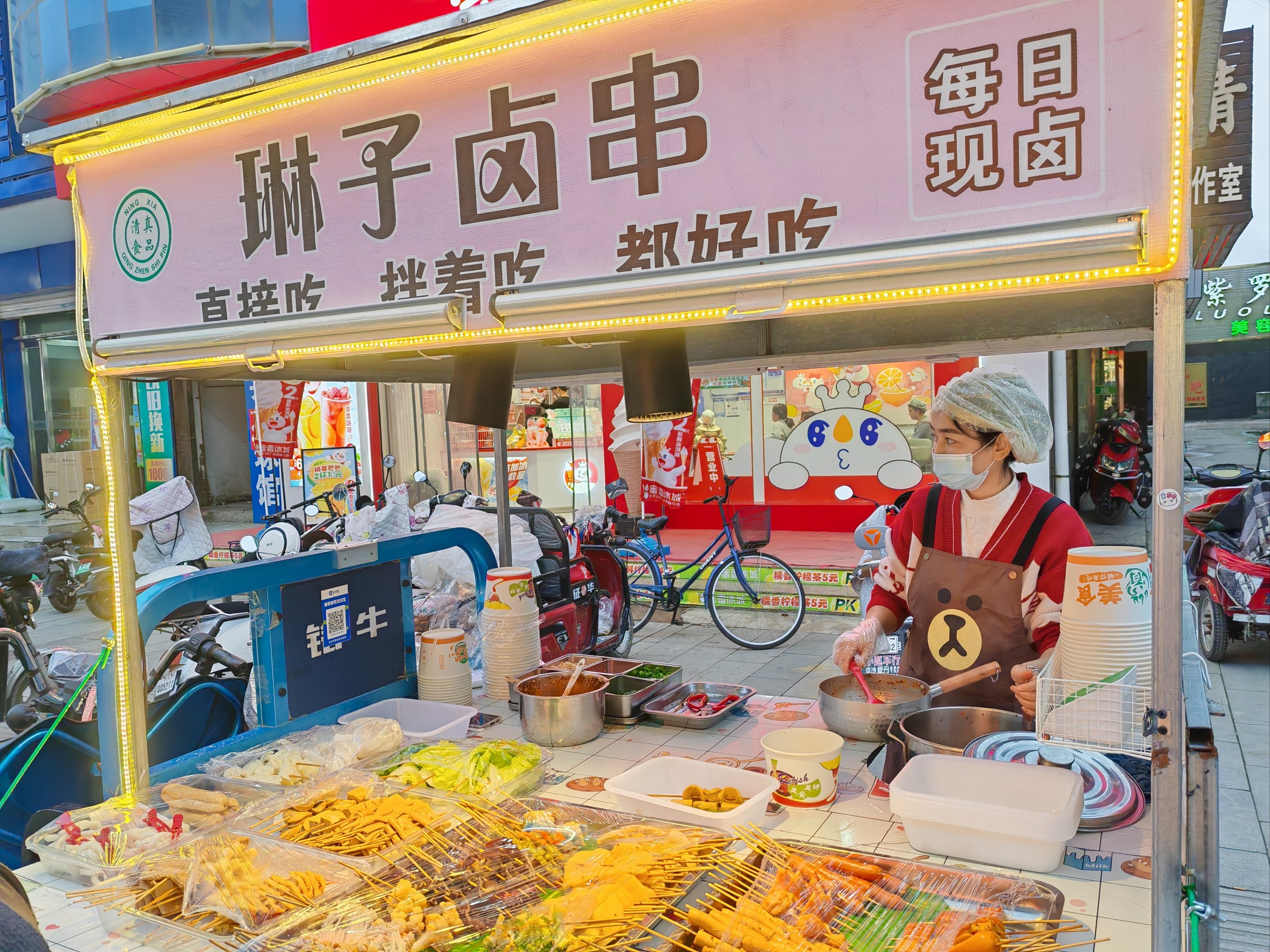 小吃摆摊做什么好卖？选品避坑有诀窍，学对技术才是真门道！(图3)