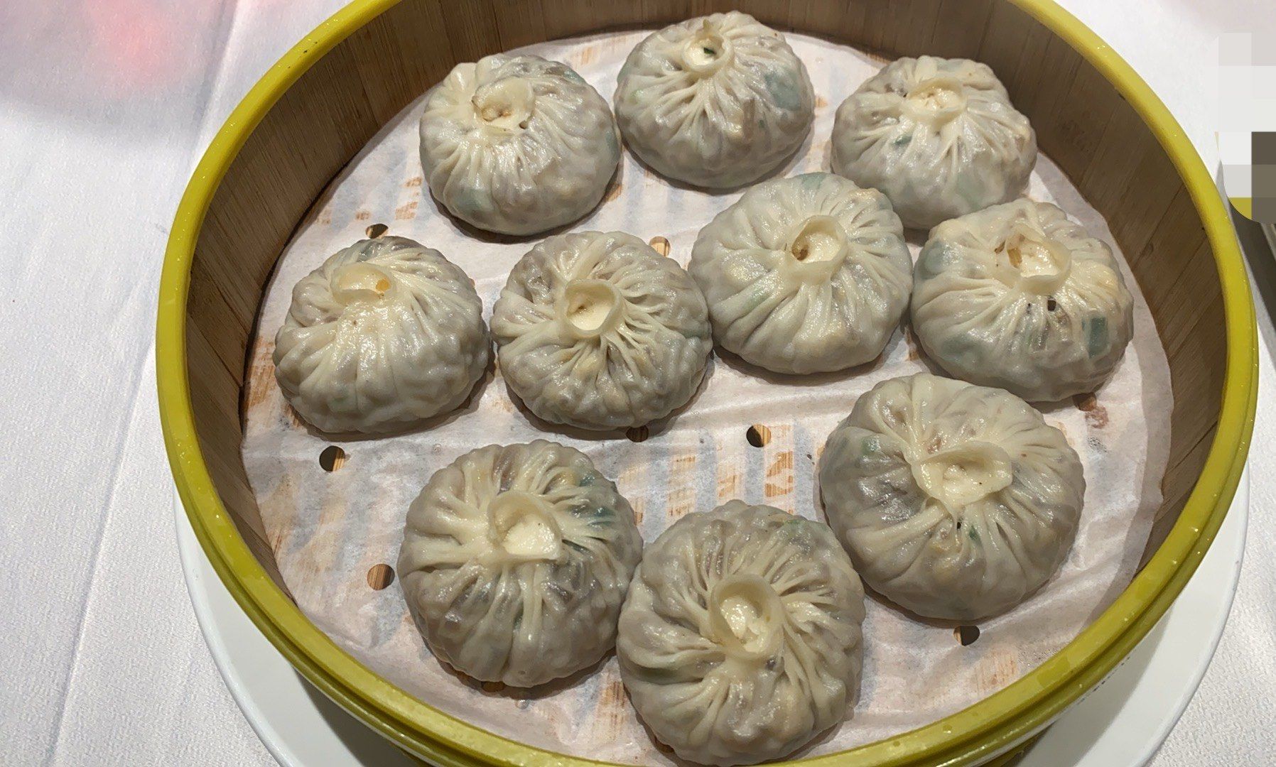 纸皮包子的面是咋和的？掌握水温与发酵技巧，轻松做出薄皮大馅的好包子(图3)