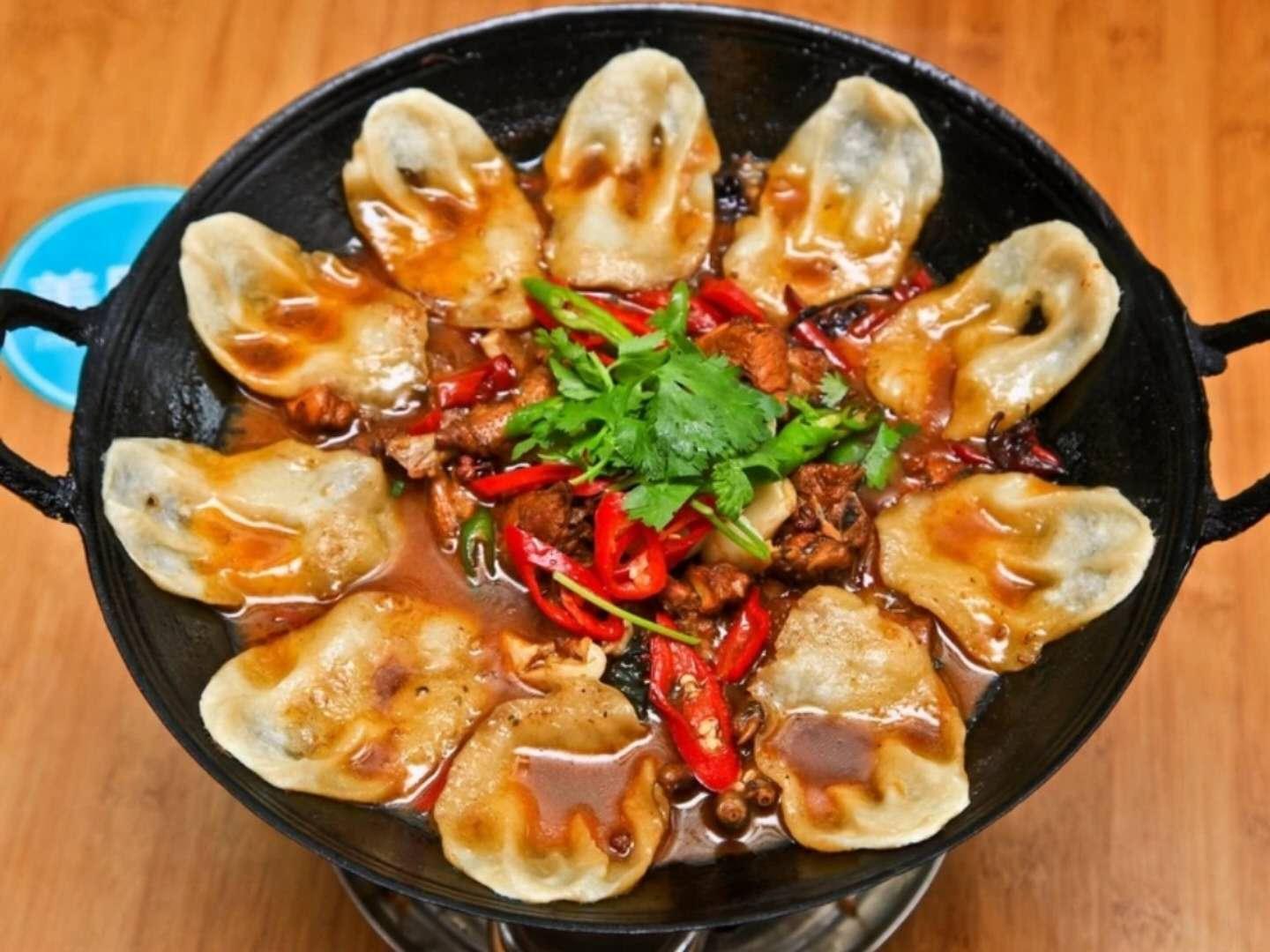 南方人接受小地锅吗？一锅香气跨南北，小地锅的魅力谁都挡不住！(图2)