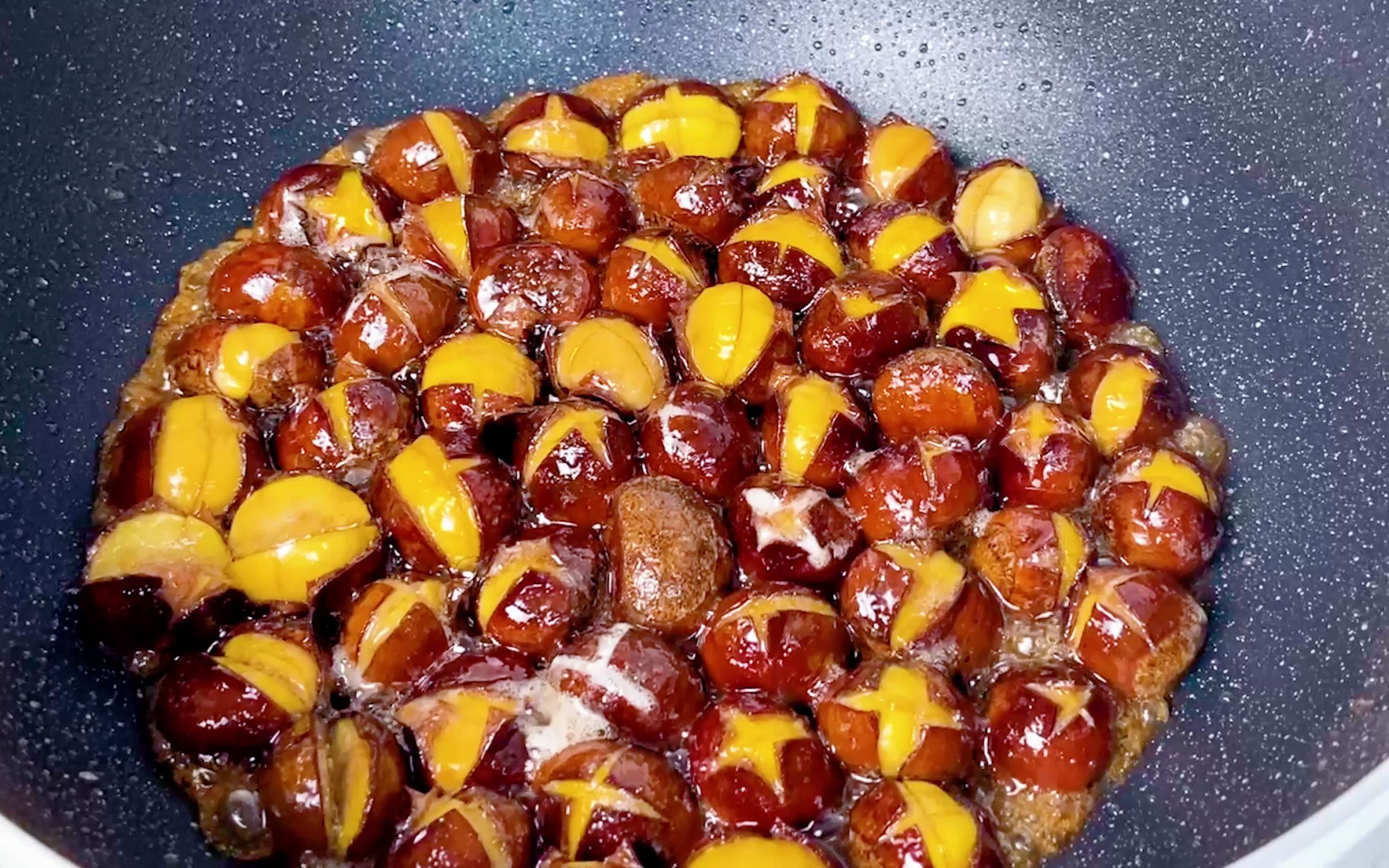 糖炒栗子培训多少钱？学一门手艺掌握火候香气，教你稳稳开出一锅甜生意！(图3)