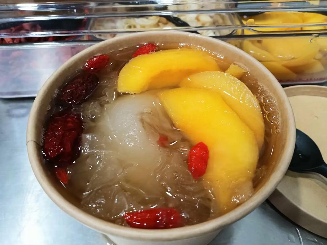 冰糖烤梨市场怎么样?做法简单出餐快,小本创业也能轻松入局!(图2) 冰糖烤梨市场怎么样?做法简单出餐快,小本创业也能轻松入局!(图2)