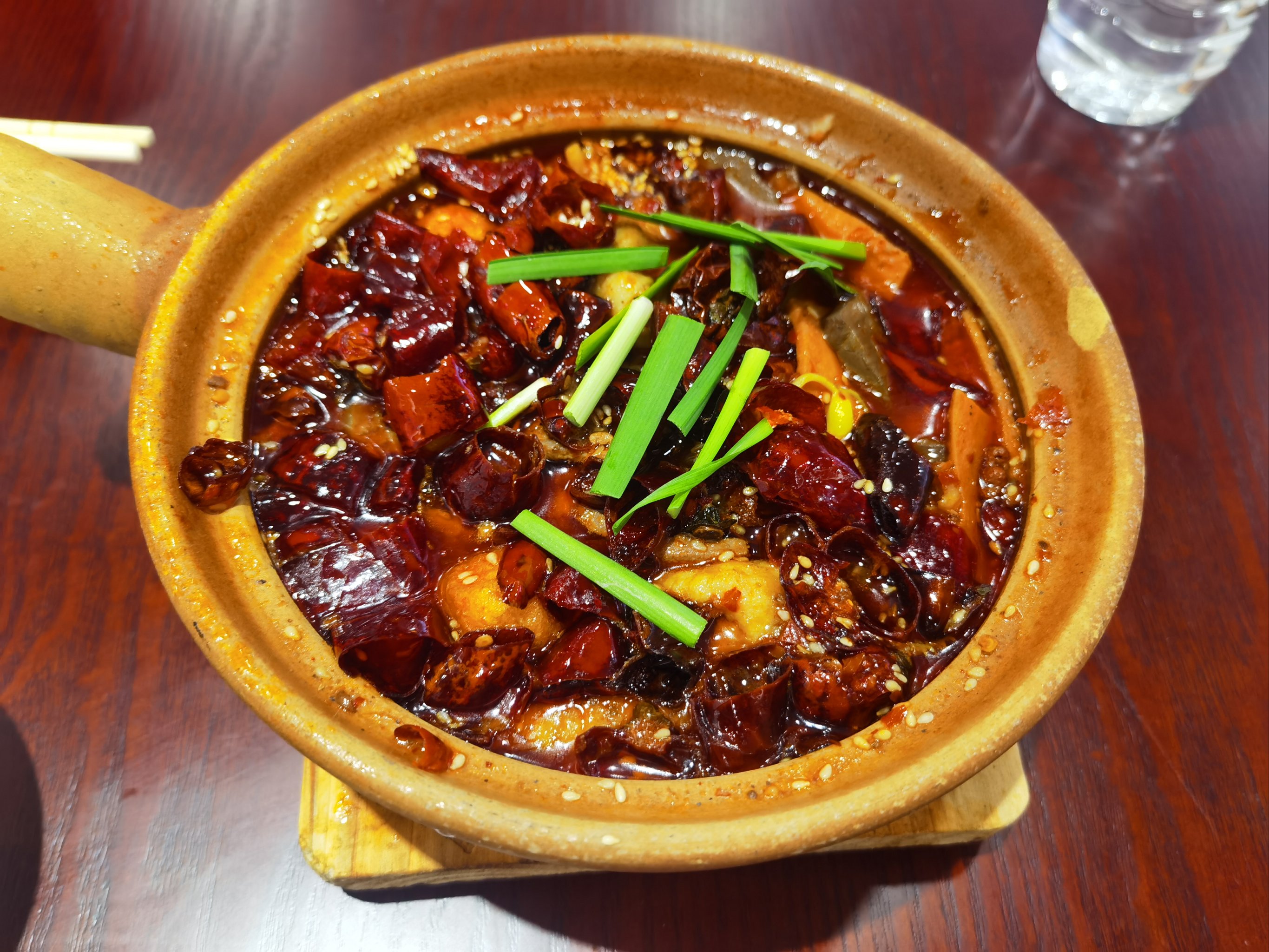 砂锅菜怎么样?操作不难出餐快,学好这门手艺,街头餐饮照样能月月稳!(图2) 砂锅菜怎么样?操作不难出餐快,学好这门手艺,街头餐饮照样能月月稳!(图2)