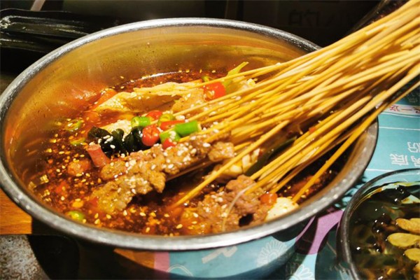 学串串香怕踩坑？串串香在哪里可以学？核心做法拆解带你弄明白！(图2)