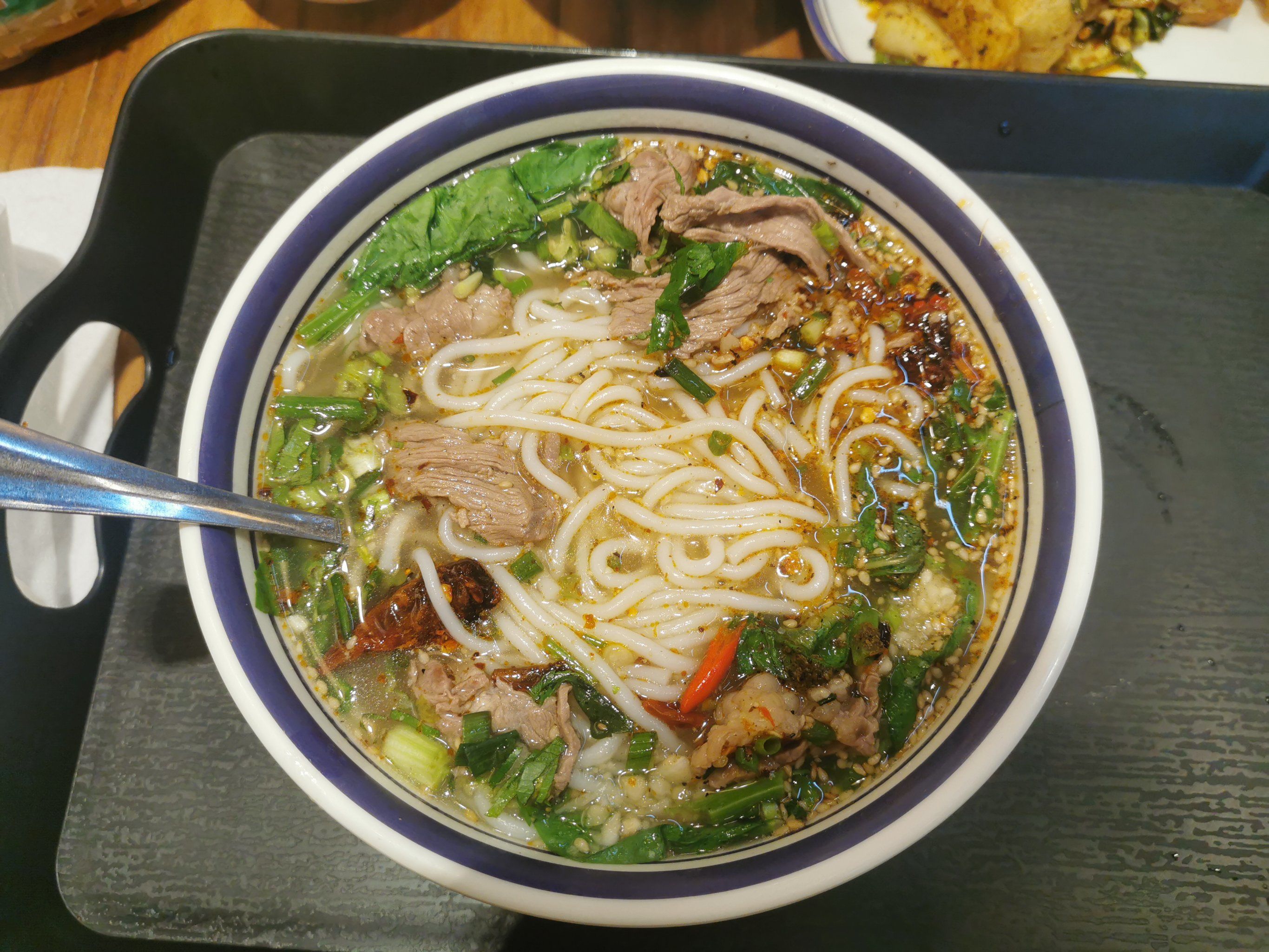 云南米线的做法和配料怎么掌握?味道秘诀与创业经验全分享!(图2) 云南米线的做法和配料怎么掌握?味道秘诀与创业经验全分享!(图2)