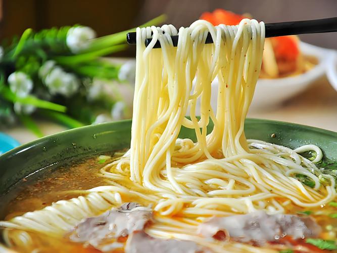 南阳有哪里教学拉面？想学手艺先看清楚(图2)