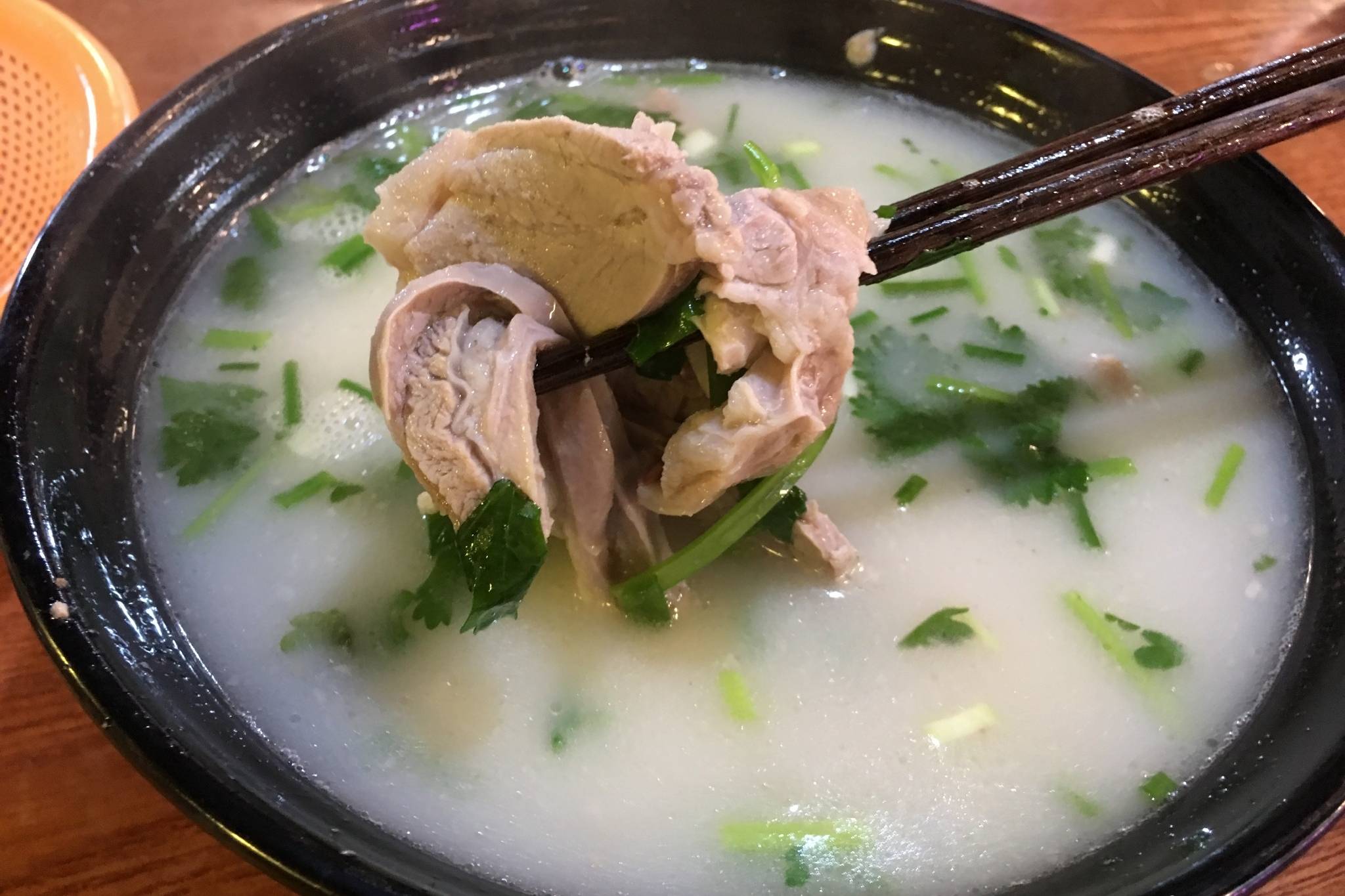 一碗羊杂汤半碗利？揭秘去膻吊汤的3大狠活，开店必看！(图4)