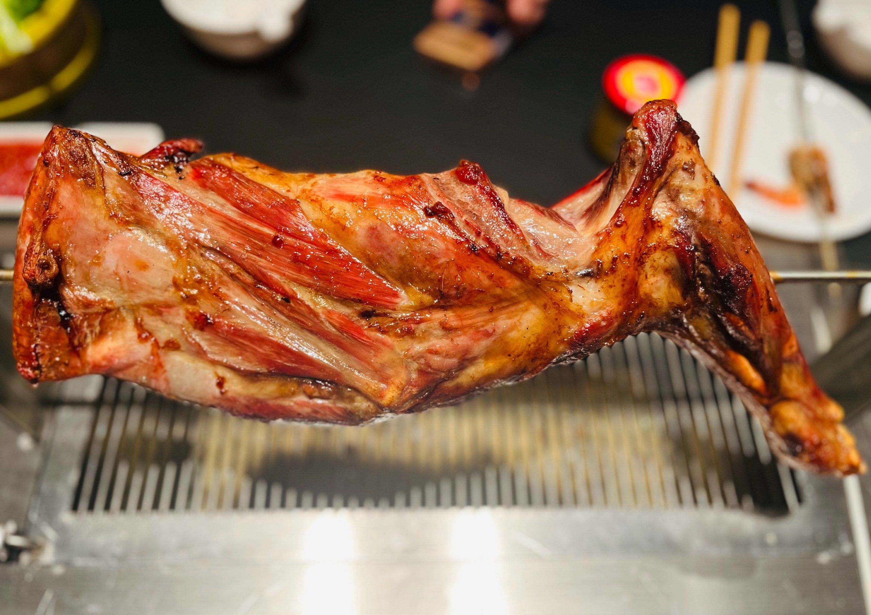 烤羊腿一般多长时间合适,新手烤制别靠运气(图2) 烤羊腿一般多长时间合适,新手烤制别靠运气(图2)