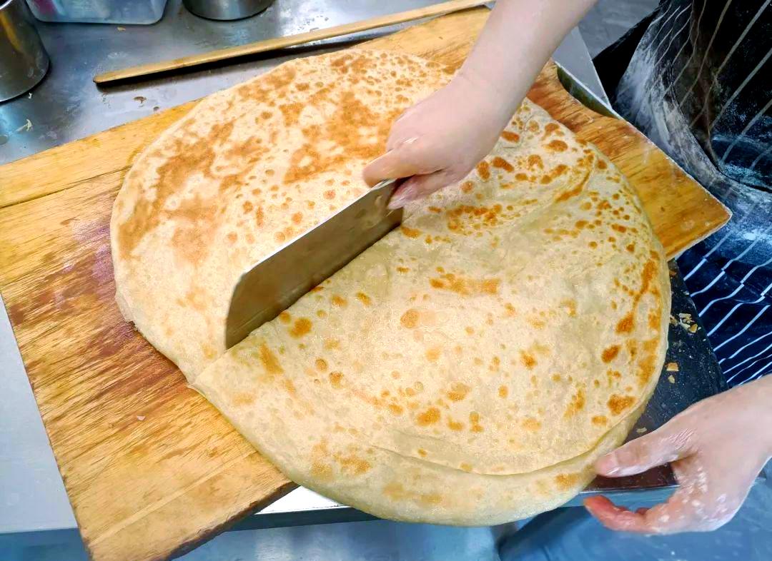 学烙饼技术去哪里最好，新手别被“近和便宜”带偏(图2)