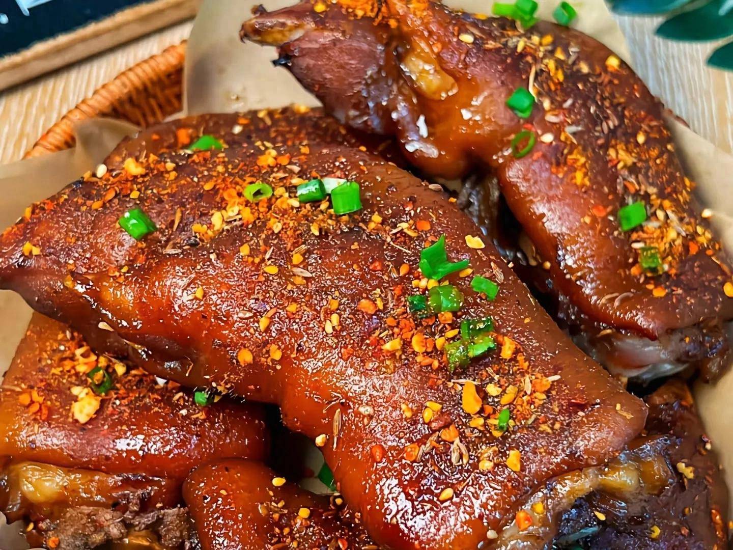 济南烤猪蹄培训，卤制和烤制流程全教吗？(图2)