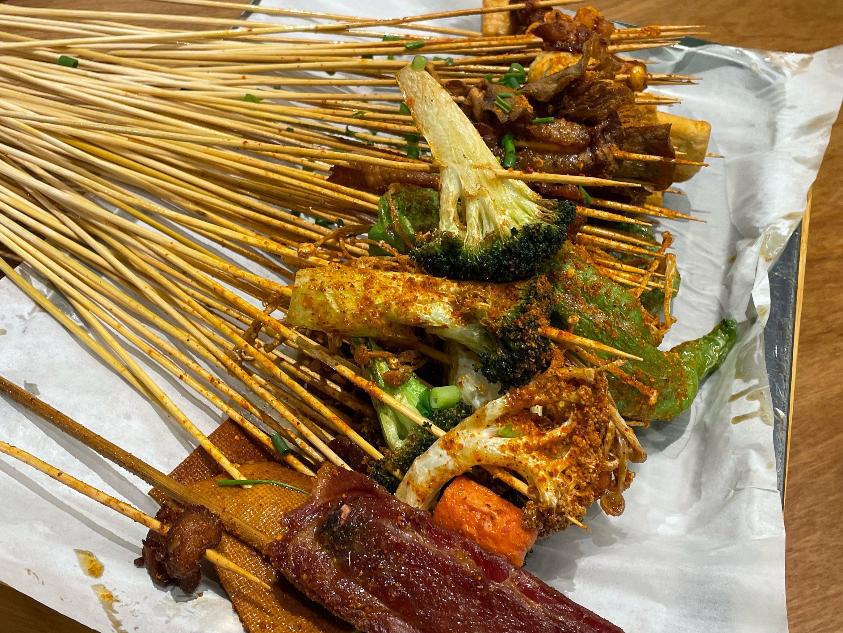 串串香的利润有多大？摆摊和开店利润差别？成本分析(图2)