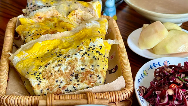 泰安学煎饼果子去哪里好？一个人摆摊能干起来吗？(图2)