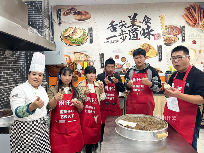 日照哪里可以学包子？凌晨三点的灯亮着，说明这门生意还可以做(图3)