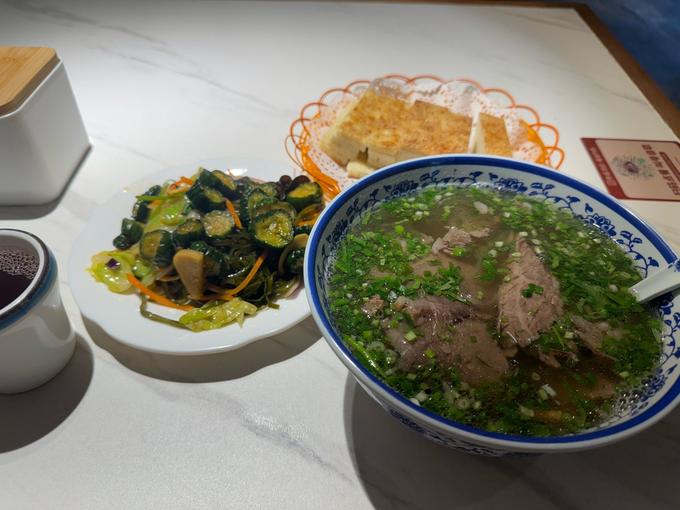 日照哪里可以学牛肉汤？跟羊汤比，这碗汤在日照反而更好卖(图2)