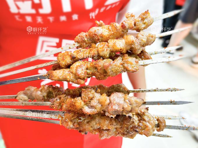菏泽哪里可以学烧烤？夜市上最赚钱的摊位长什么样？(图1)