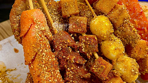 在菏泽哪里可以学炸串?投入小回报快的夜市好项目(图3) 在菏泽哪里可以学炸串?投入小回报快的夜市好项目(图3)