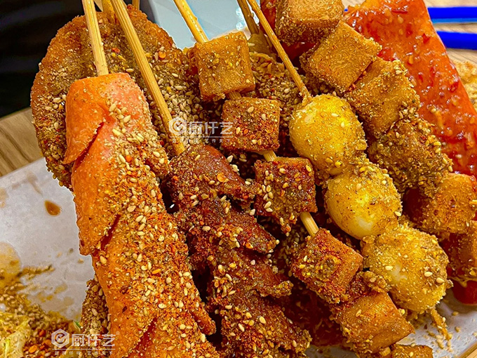 哪里可以学炸串?零基础学炸串要多久?(图2) 哪里可以学炸串?零基础学炸串要多久?(图2)
