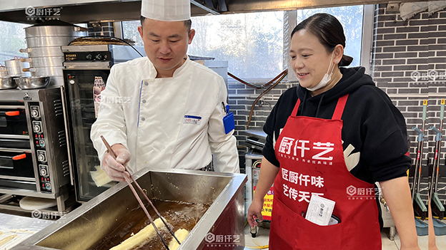 莱芜学早餐油条豆腐脑去哪学？厨仟艺教你不踩坑(图3)