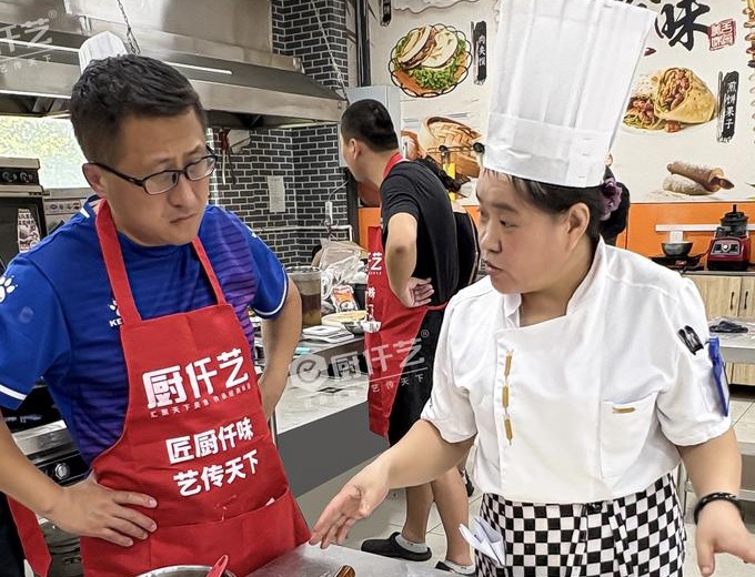 学酱香饼技术哪里好？厨仟艺：酱香饼好不好吃关键在这三个地方(图3)