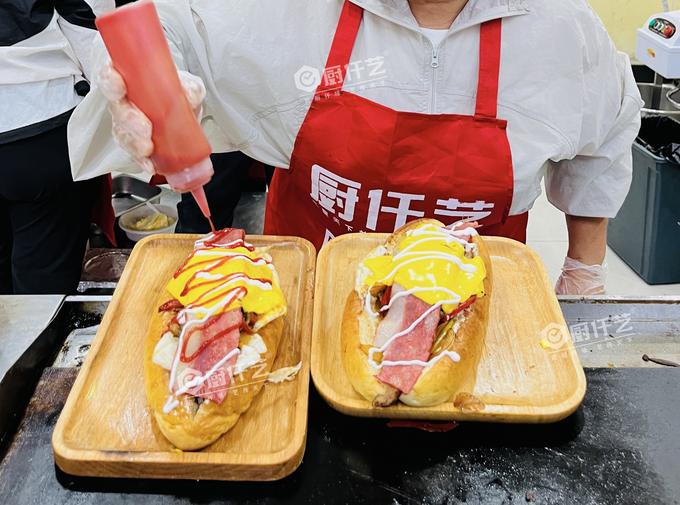 想学中式热狗酱料配方？厨仟艺餐饮培训18年，正宗配方一次学会！(图2)