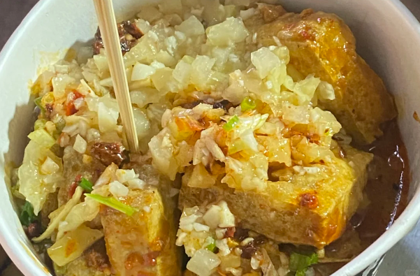 臭豆腐摆摊做法：出摊前的准备和现场操作，一篇文章讲明白(图3)