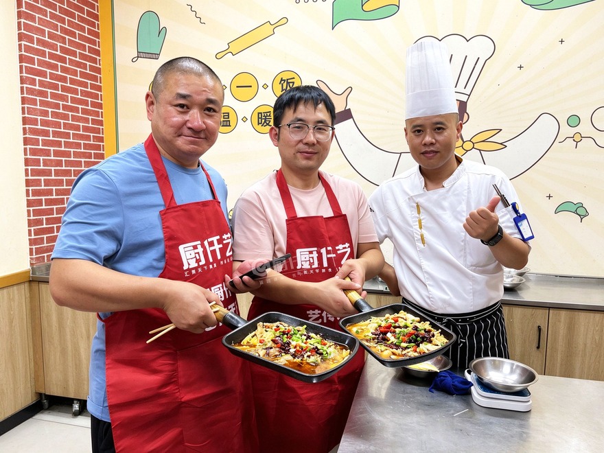 商用铁板菜培训哪里学靠谱？厨仟艺配方全带走，学费无额外收费(图4)
