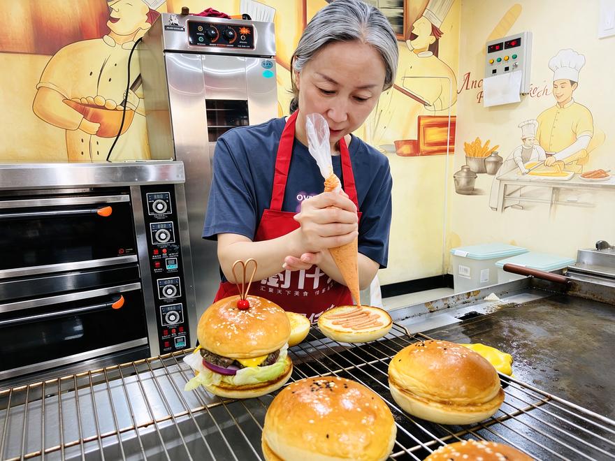 学美式汉堡技术要注意什么？配方、实操和培训学校选择指南(图4)