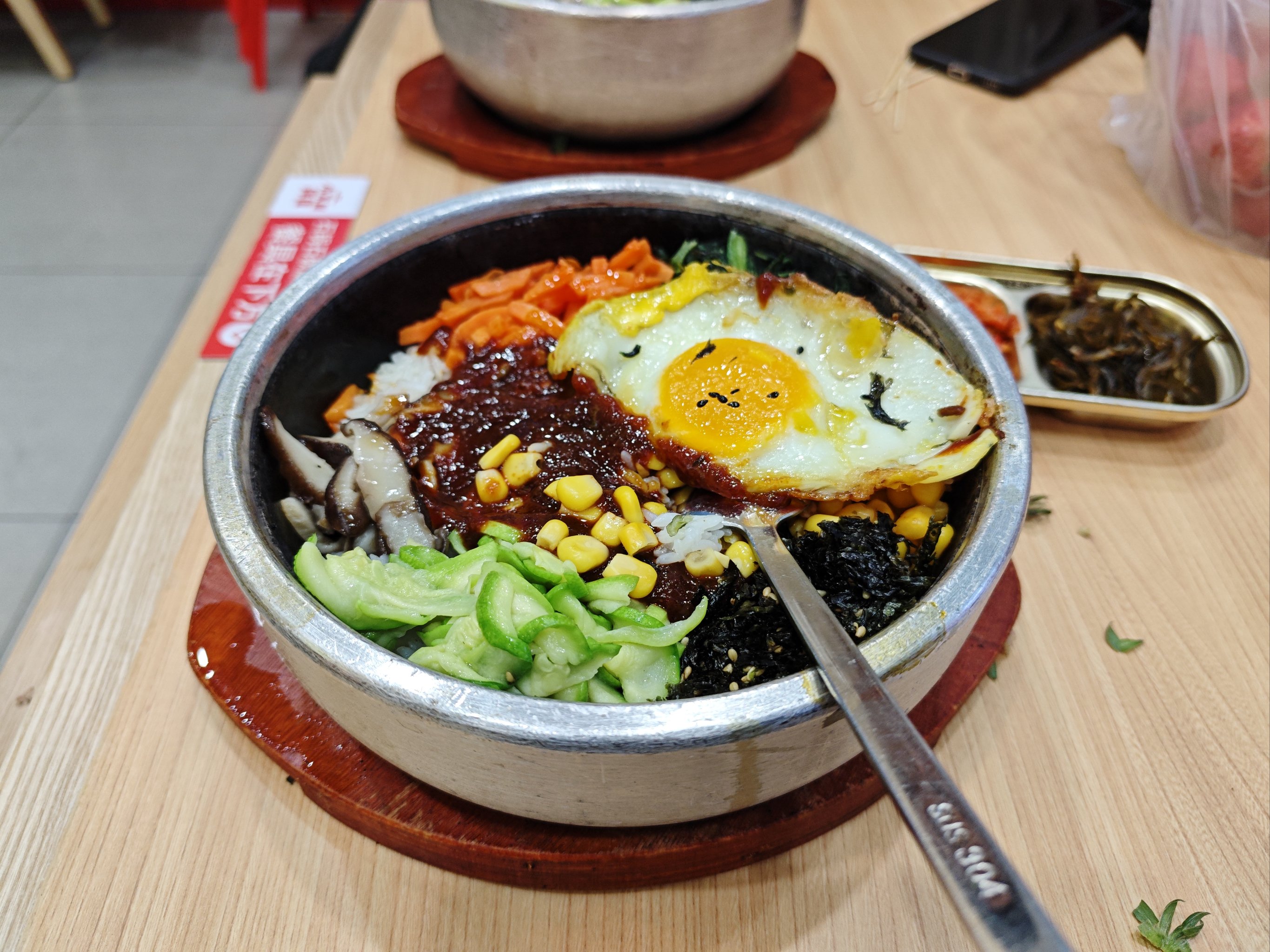 学烤肉拌饭要去哪里学？选对地方，赚钱不难！(图2)